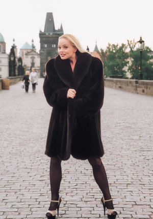 18 year old girl sexys her sisters boyfriend and sends her the selfie as proof